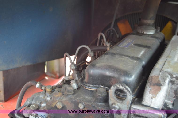 image for item F8352 1987 Manitoe R1134-4TC telehandler