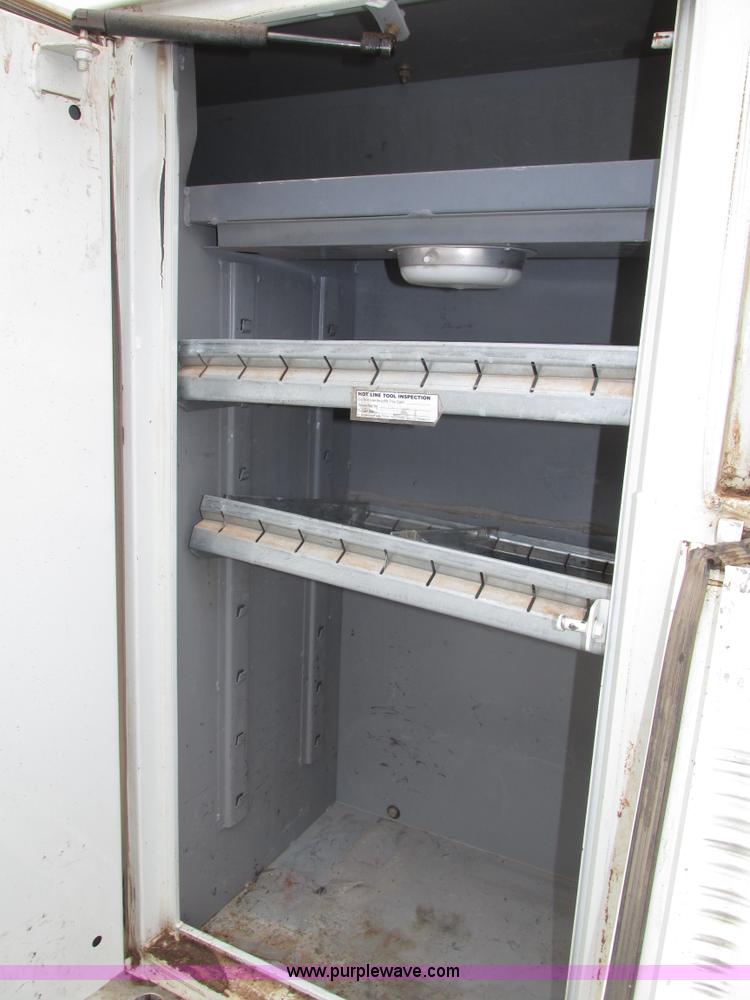 image for item G9935 2006 ALTEC L42M Boom lift on Reading Truck Body