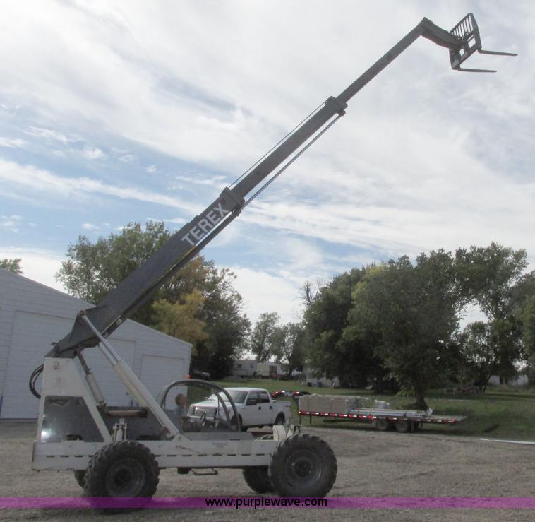 image for item G9939 2005 Terex TH644C Hi-Profile telehandler