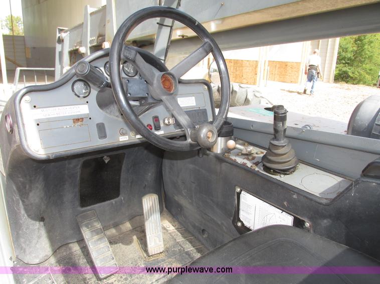image for item G9939 2005 Terex TH644C Hi-Profile telehandler