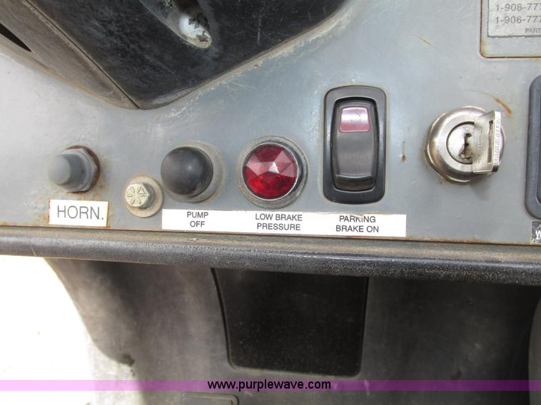 image for item G9939 2005 Terex TH644C Hi-Profile telehandler