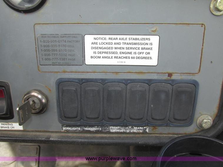 image for item G9939 2005 Terex TH644C Hi-Profile telehandler