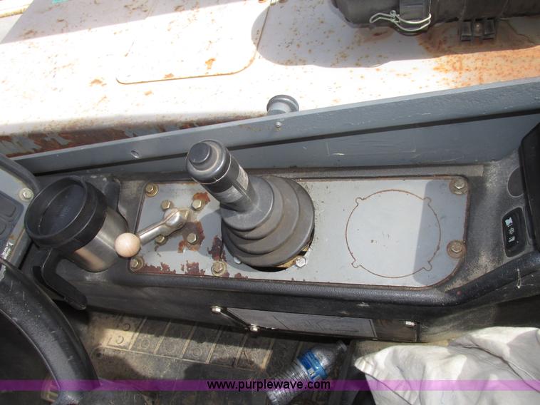 image for item G9939 2005 Terex TH644C Hi-Profile telehandler