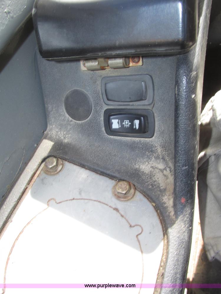 image for item G9939 2005 Terex TH644C Hi-Profile telehandler