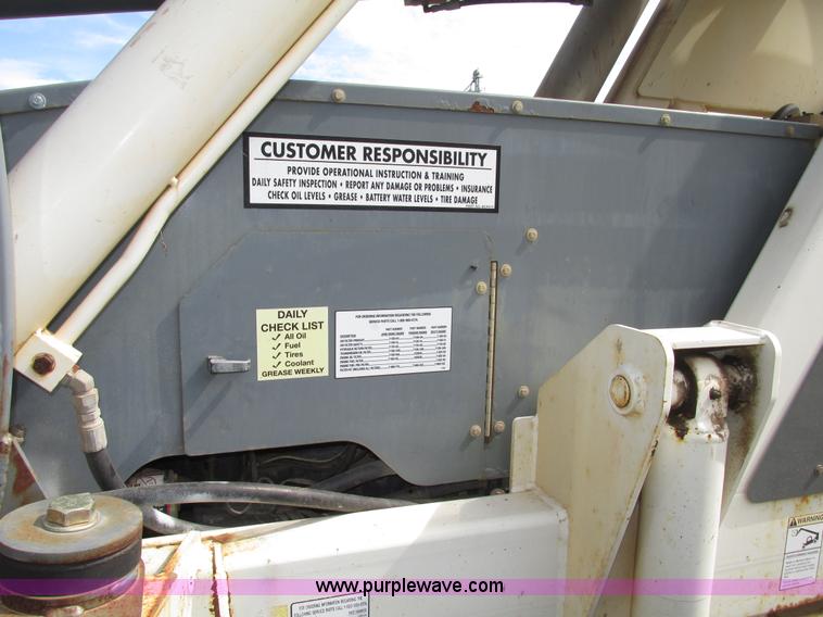 image for item G9939 2005 Terex TH644C Hi-Profile telehandler