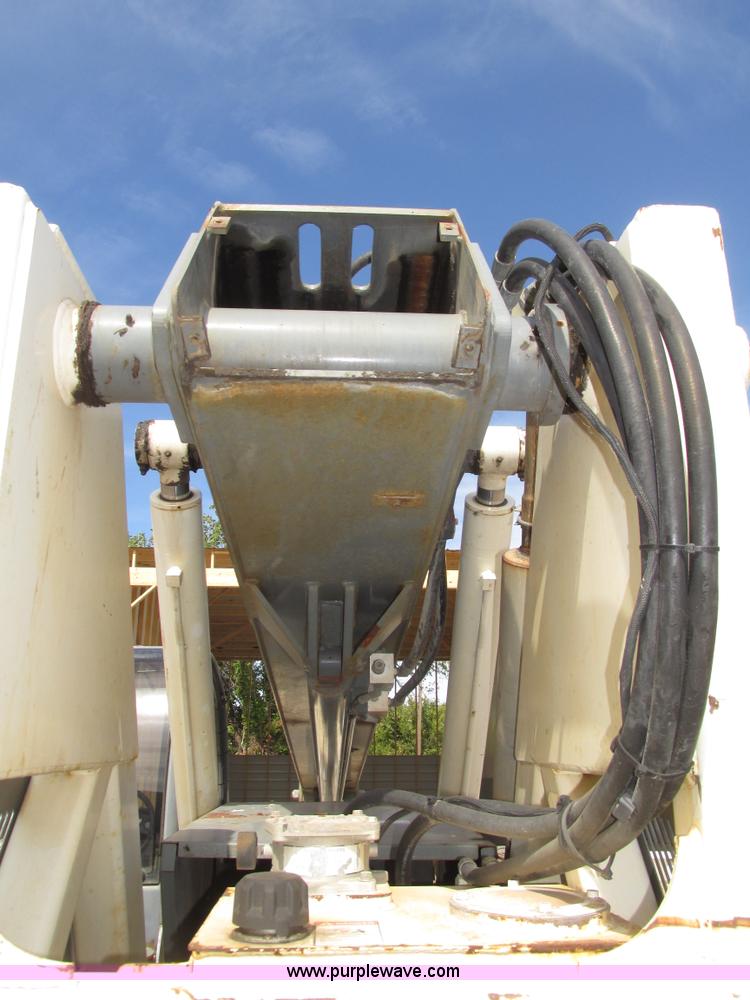 image for item G9939 2005 Terex TH644C Hi-Profile telehandler