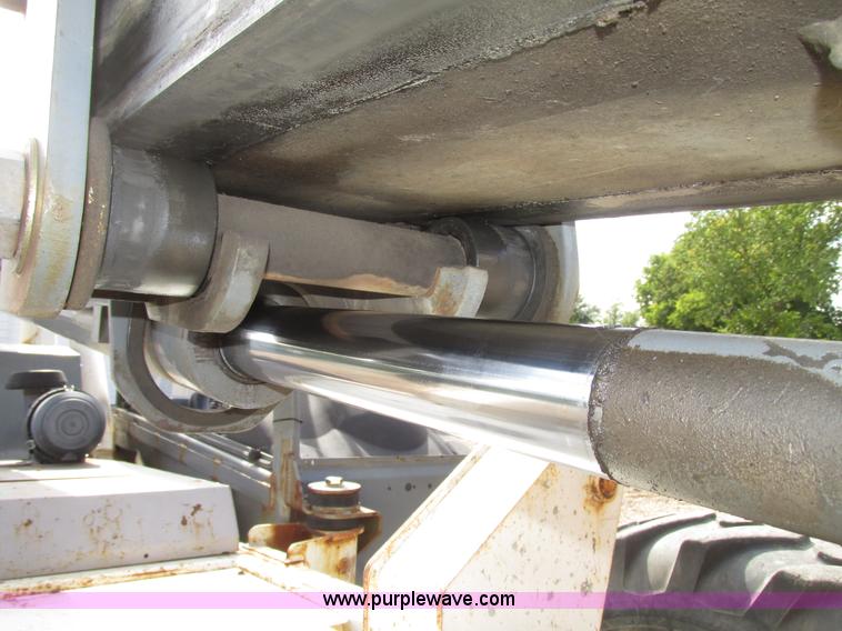 image for item G9939 2005 Terex TH644C Hi-Profile telehandler