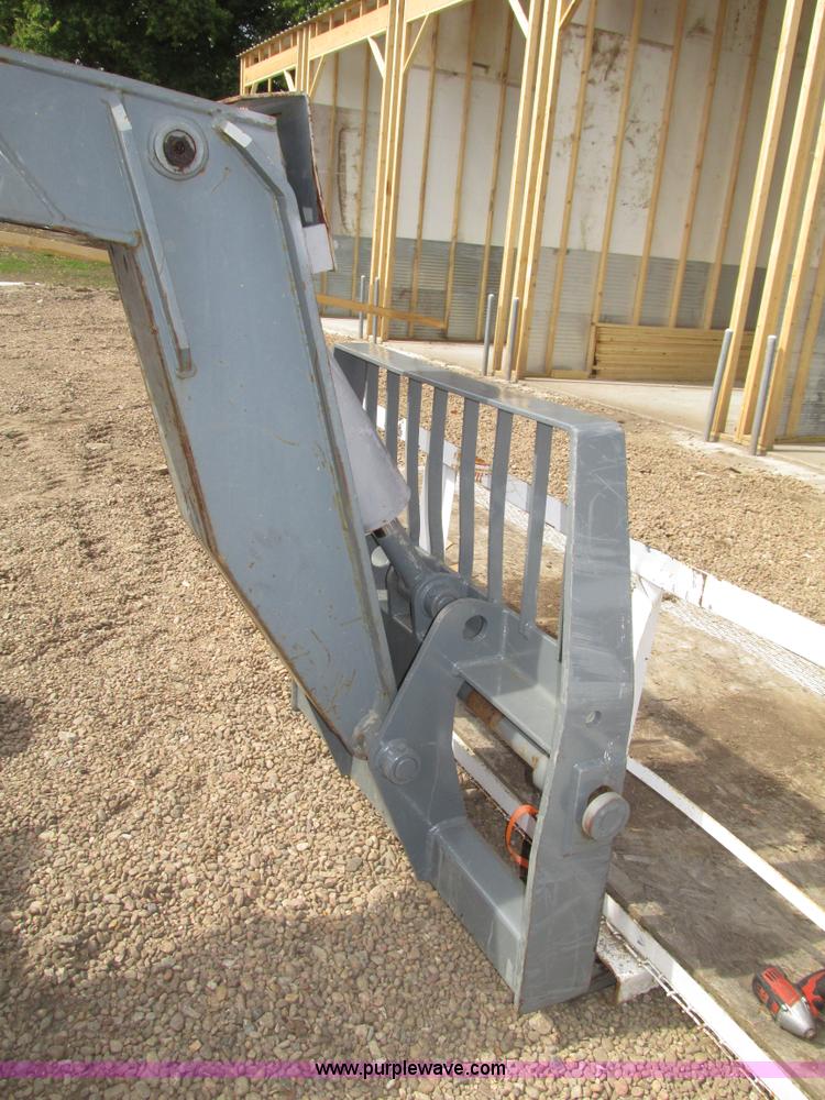 image for item G9939 2005 Terex TH644C Hi-Profile telehandler