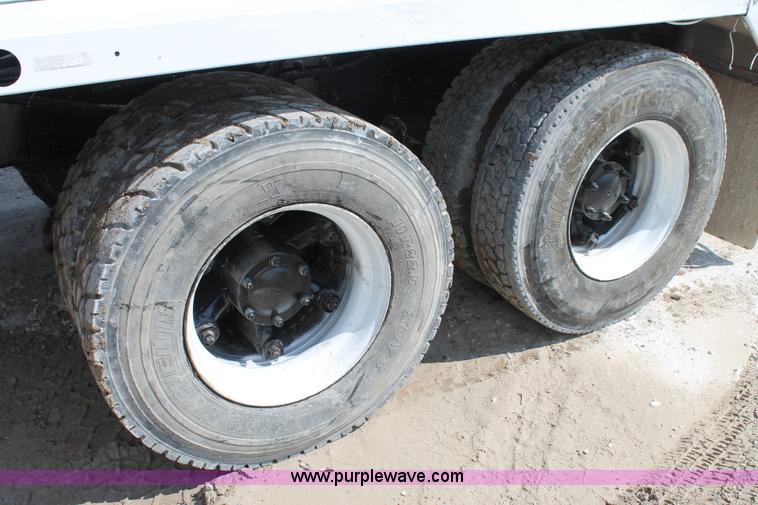 image for item H1696 1998 Mack DM690S mixer truck