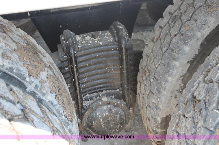 image for item H1696 1998 Mack DM690S mixer truck