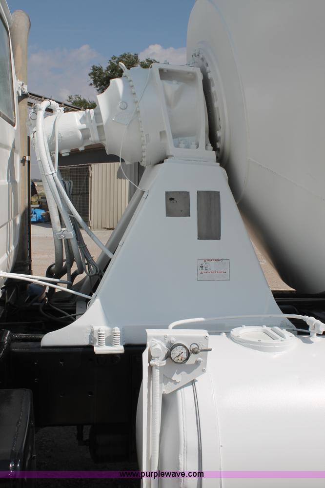 image for item H1696 1998 Mack DM690S mixer truck