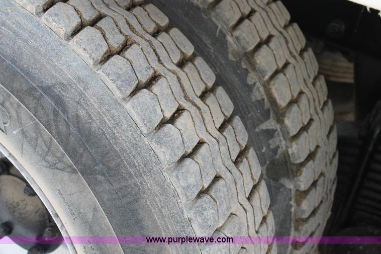 image for item H1697 1997 Mack DM690S mixer truck