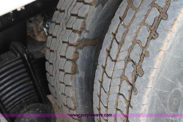 image for item H1697 1997 Mack DM690S mixer truck