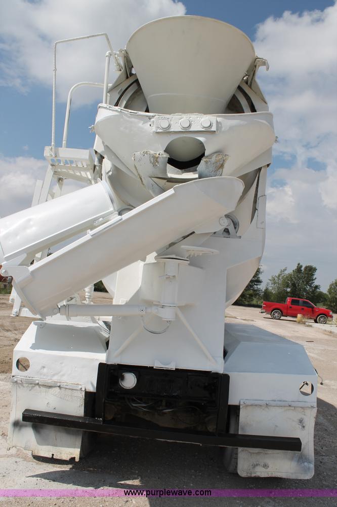 image for item H1697 1997 Mack DM690S mixer truck