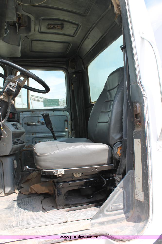 image for item H1697 1997 Mack DM690S mixer truck