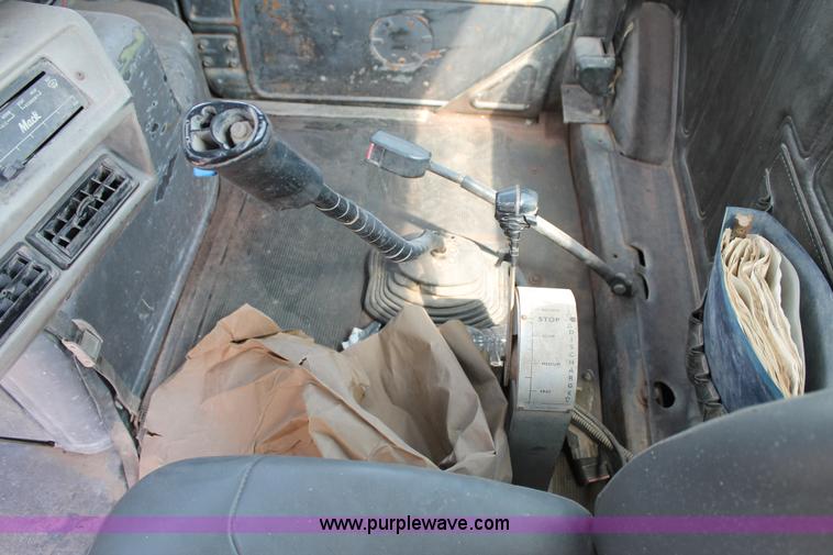 image for item H1697 1997 Mack DM690S mixer truck