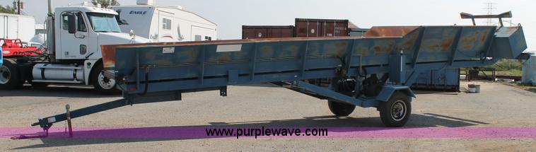 image for item H1698 30' x 36" steel mesh mobile conveyor