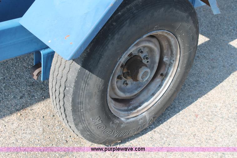 image for item H1698 30' x 36" steel mesh mobile conveyor