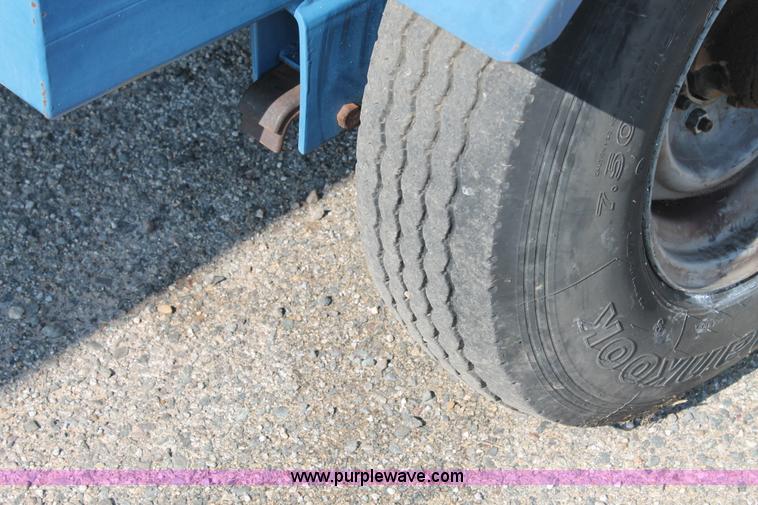 image for item H1698 30' x 36" steel mesh mobile conveyor