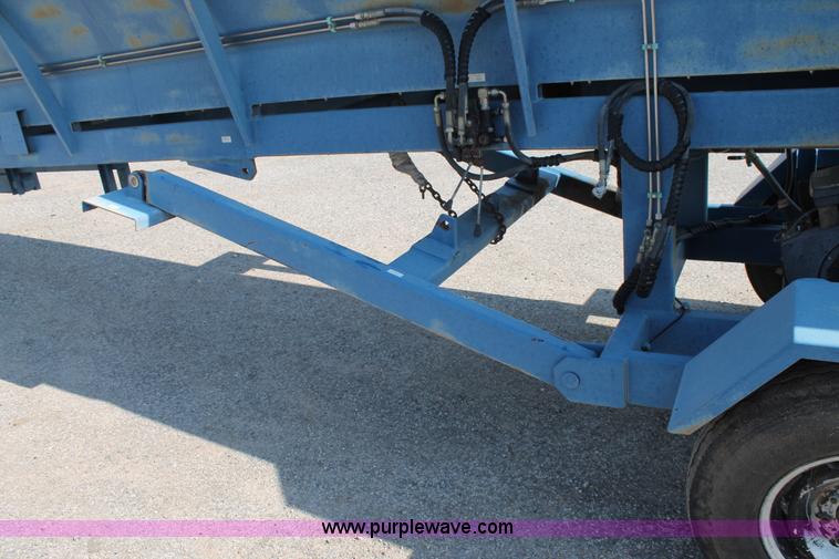 image for item H1698 30' x 36" steel mesh mobile conveyor