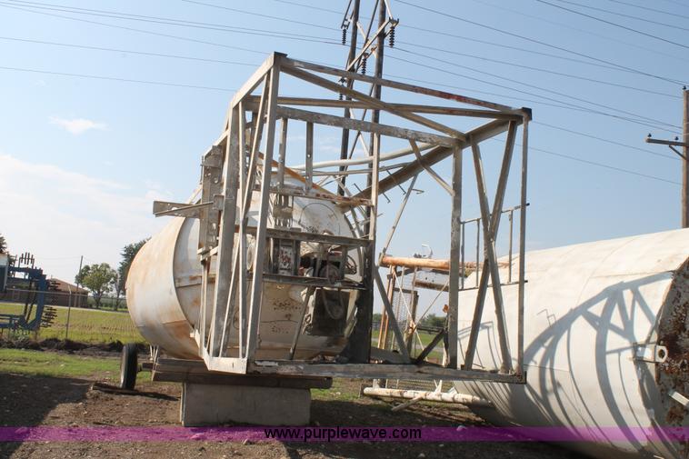 image for item H1699 Stephens Manufacturing mobile batch plant