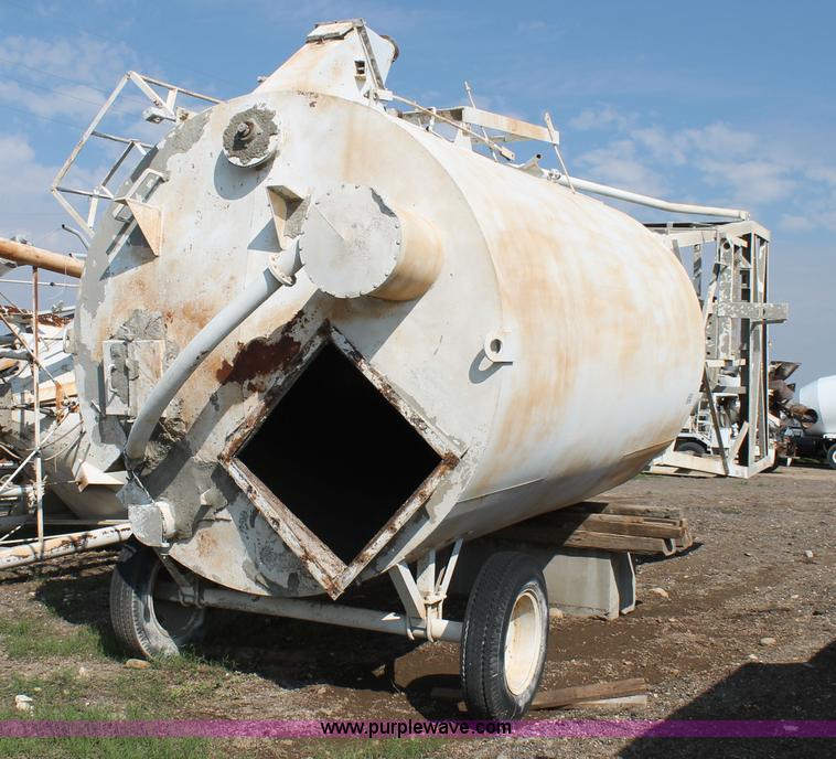 image for item H1699 Stephens Manufacturing mobile batch plant