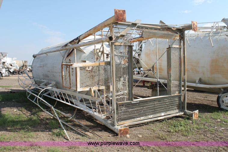 image for item H1699 Stephens Manufacturing mobile batch plant