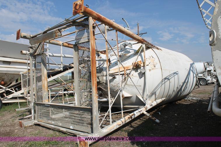 image for item H1699 Stephens Manufacturing mobile batch plant
