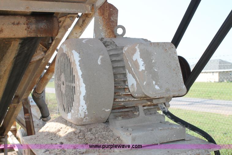 image for item H1699 Stephens Manufacturing mobile batch plant