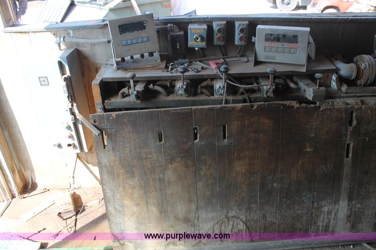 image for item H1699 Stephens Manufacturing mobile batch plant