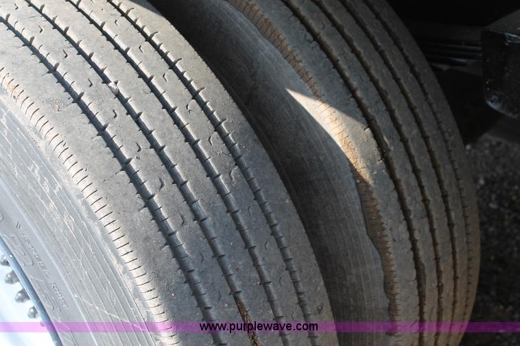 image for item H1700 1988 GMC Brigadier digger derrick truck