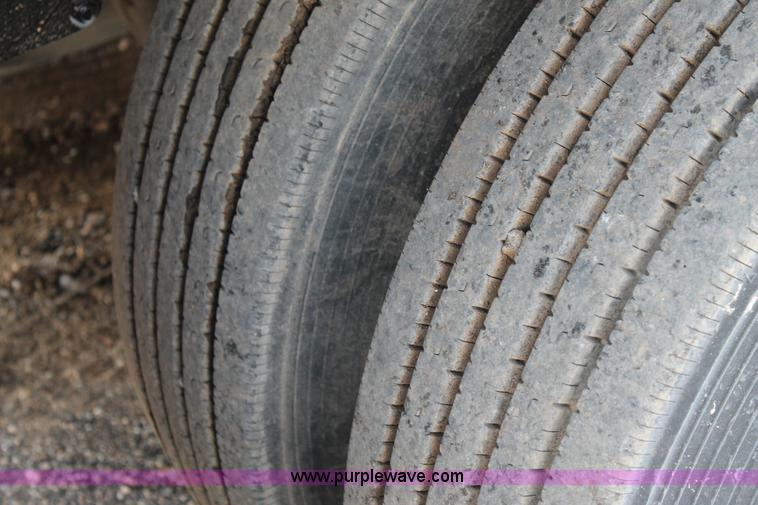 image for item H1700 1988 GMC Brigadier digger derrick truck