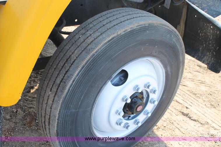 image for item H1700 1988 GMC Brigadier digger derrick truck