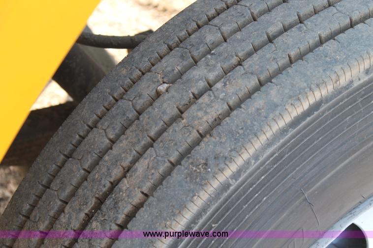 image for item H1700 1988 GMC Brigadier digger derrick truck