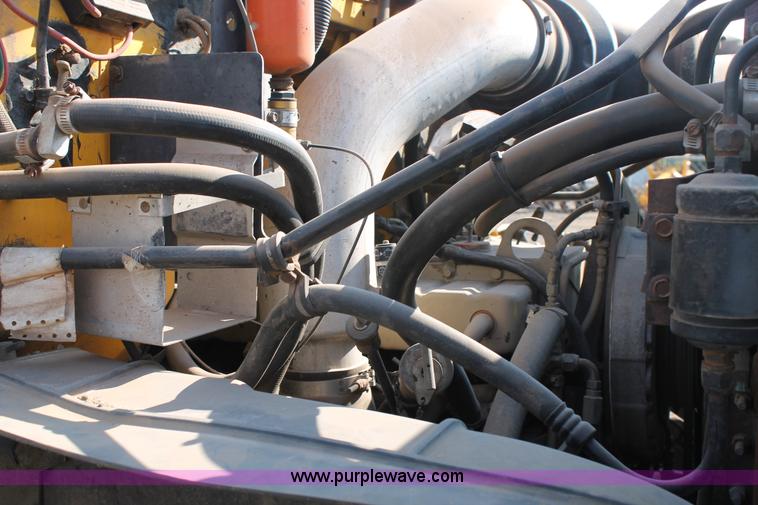 image for item H1700 1988 GMC Brigadier digger derrick truck