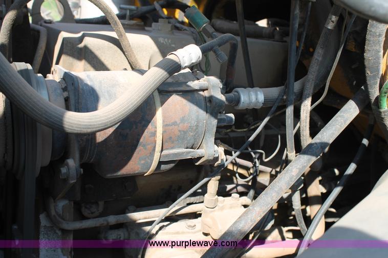 image for item H1700 1988 GMC Brigadier digger derrick truck