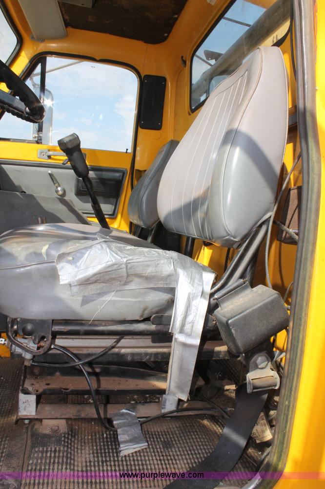 image for item H1700 1988 GMC Brigadier digger derrick truck