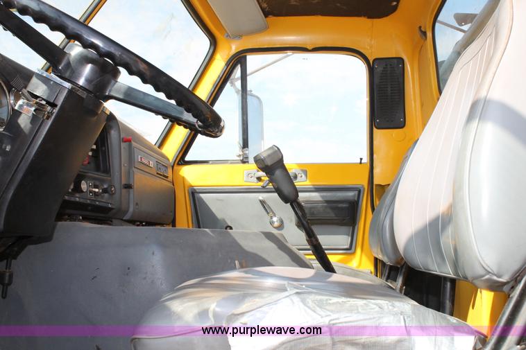 image for item H1700 1988 GMC Brigadier digger derrick truck