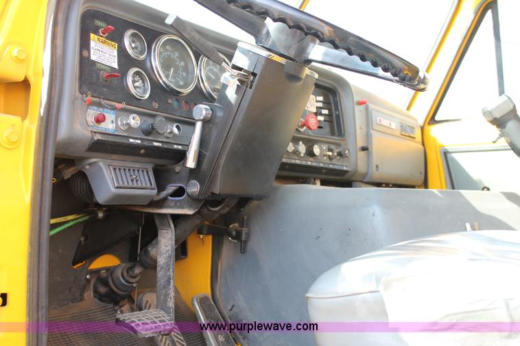 image for item H1700 1988 GMC Brigadier digger derrick truck