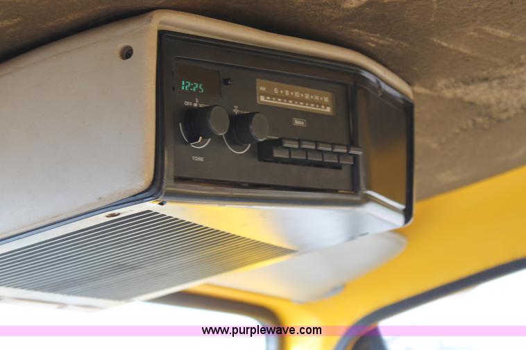 image for item H1700 1988 GMC Brigadier digger derrick truck