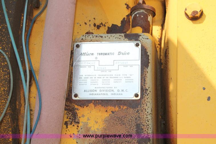 image for item H1700 1988 GMC Brigadier digger derrick truck