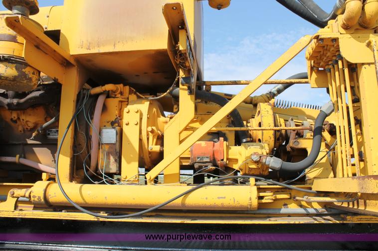 image for item H1700 1988 GMC Brigadier digger derrick truck