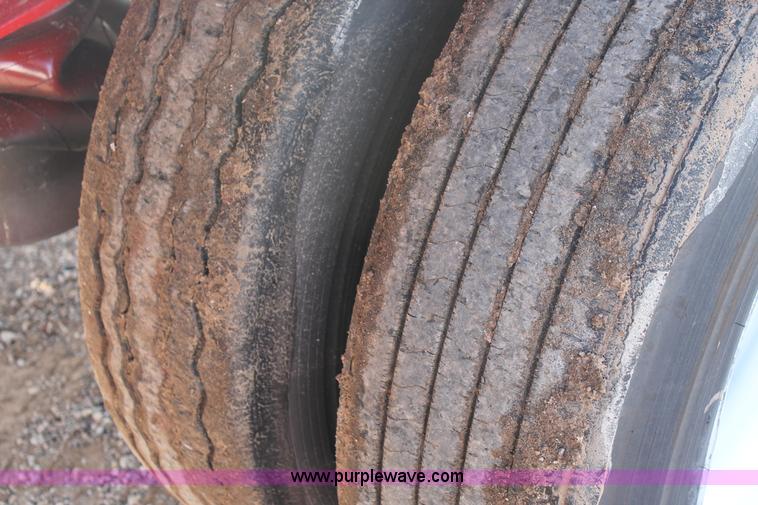 image for item H1701 1999 Wabash flatbed trailer