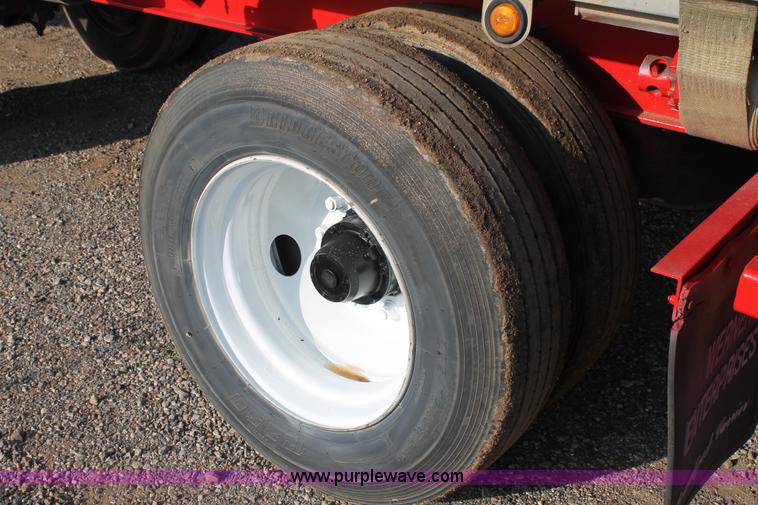 image for item H1701 1999 Wabash flatbed trailer