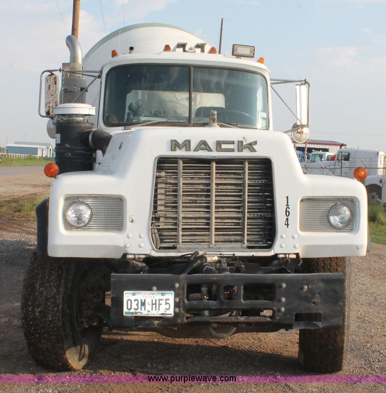 image for item H1703 1989 Mack RD690S mixer truck