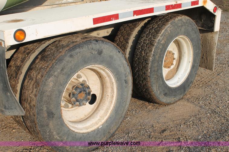 image for item H1703 1989 Mack RD690S mixer truck