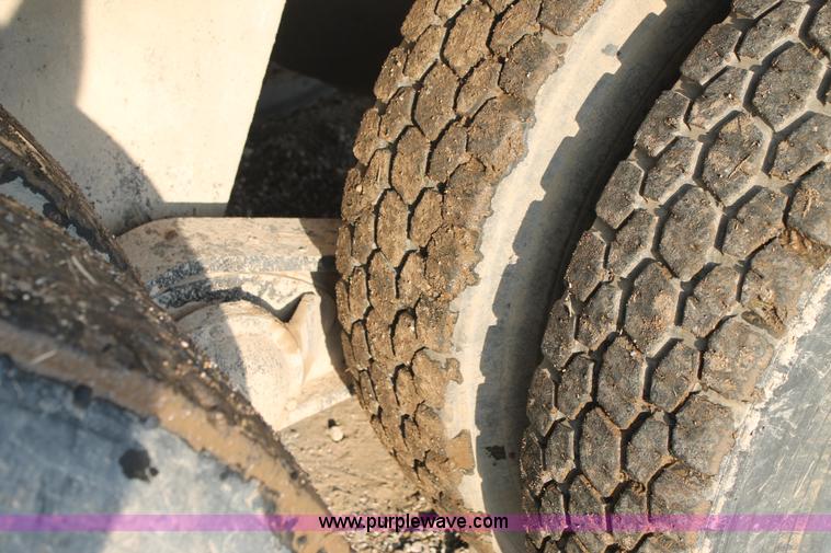 image for item H1703 1989 Mack RD690S mixer truck