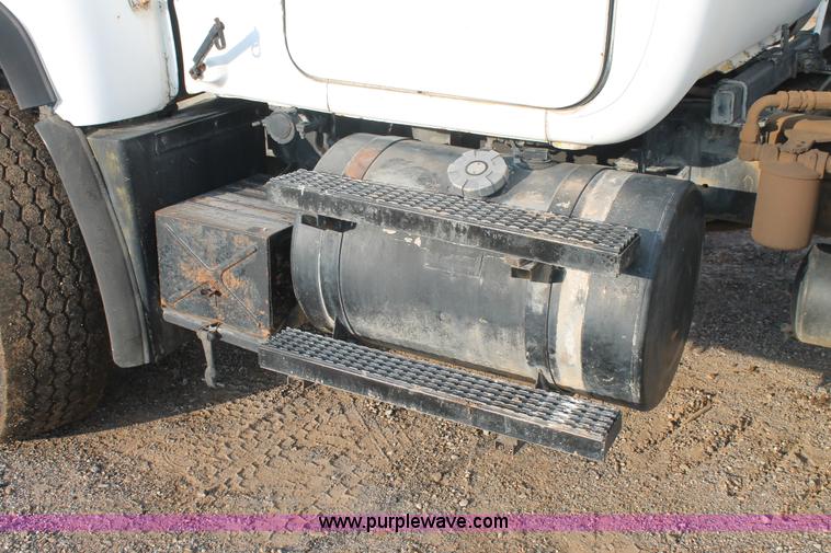 image for item H1703 1989 Mack RD690S mixer truck