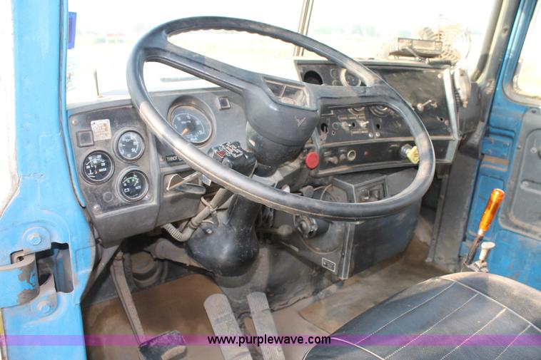 image for item H1703 1989 Mack RD690S mixer truck