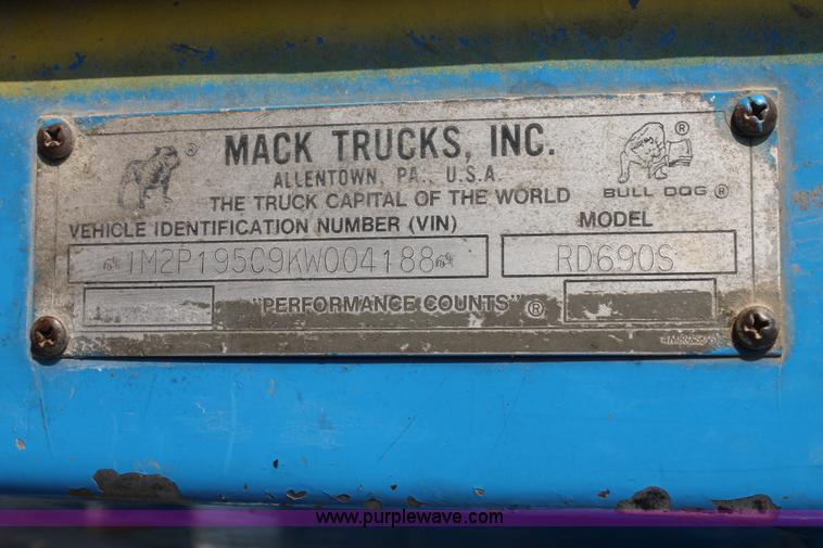 image for item H1703 1989 Mack RD690S mixer truck